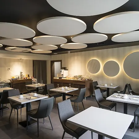 B&B Belweder 자코파네