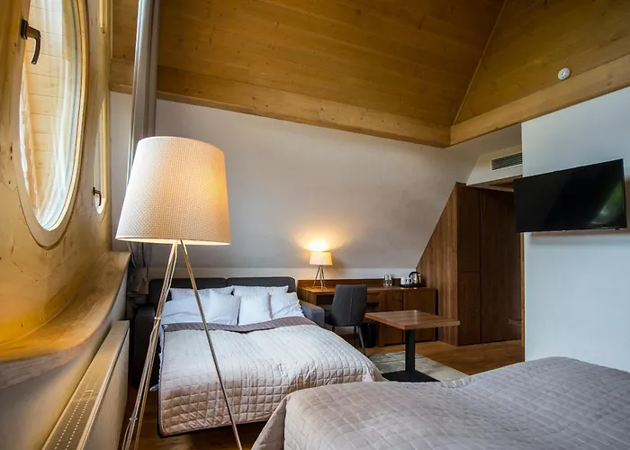 Bed and breakfast Belweder 3*